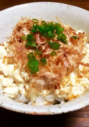 簡単すぎてゴメンネ☆ヘルシー豆腐丼-レシピのメイン写真