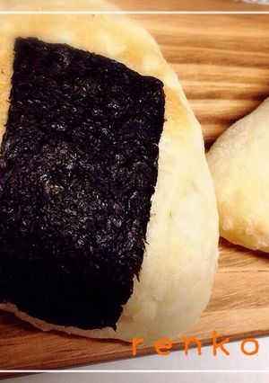 お弁当やランチに冷やご飯で♡おにぎりパン-レシピのメイン写真