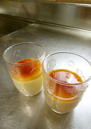 簡単☆とろ〜りなめらか！はちみつプリン-レシピのメイン写真