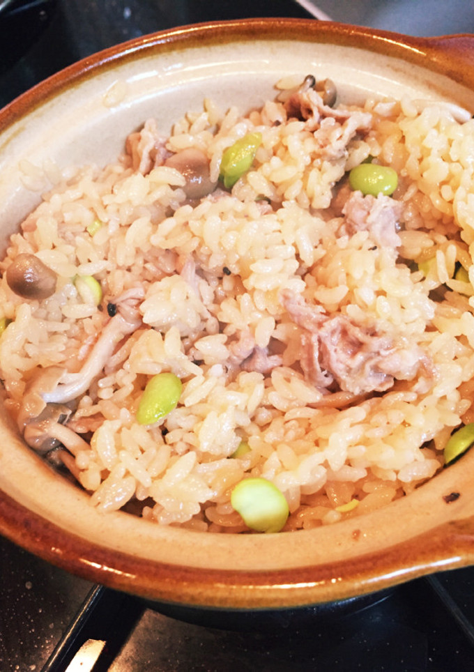 豚としめじと枝豆の土鍋炊き込みご飯-レシピのメイン写真