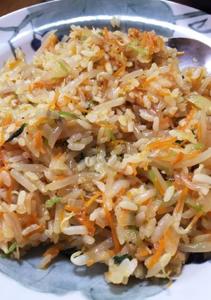 カサ増し!超簡単もやしの焼き飯-レシピのメイン写真
