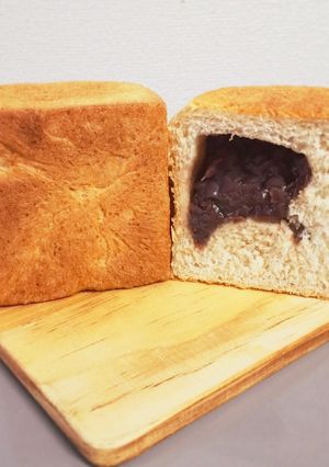 ミニキューブ型で全粒粉の四角いあんぱん-レシピのメイン写真