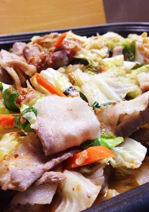 ホットプレートで豚の鉄板焼き-レシピのメイン写真