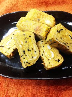 ゴマたっぷりの卵焼き♡中華味-レシピのメイン写真
