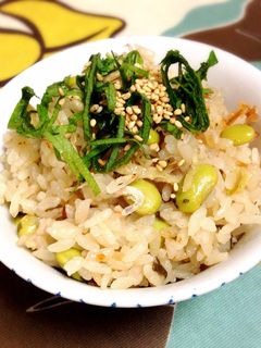 塩昆布で枝豆の炊き込みごはん♪-レシピのメイン写真