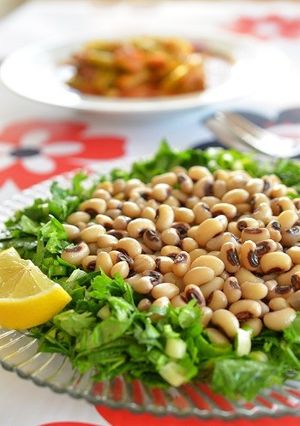 トルコ家庭料理☆パクチーと黒目豆のサラダ-レシピのメイン写真