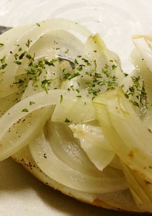 塩さばとたまねぎのバター蒸し✾-レシピのメイン写真