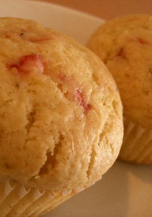 ホットケーキミックスでいちごのマフィン♪-レシピのメイン写真