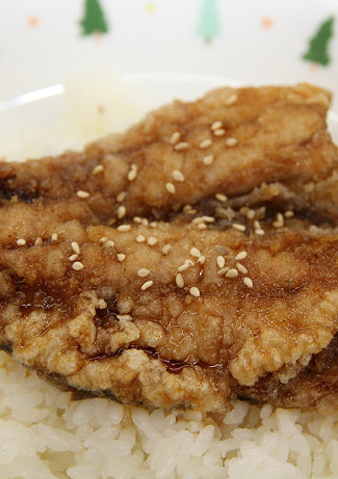 さんまのかば焼き丼【学校給食】-レシピのメイン写真