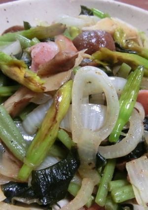 夏の山菜、冷凍キノコ等の美味しい油炒め-レシピのメイン写真
