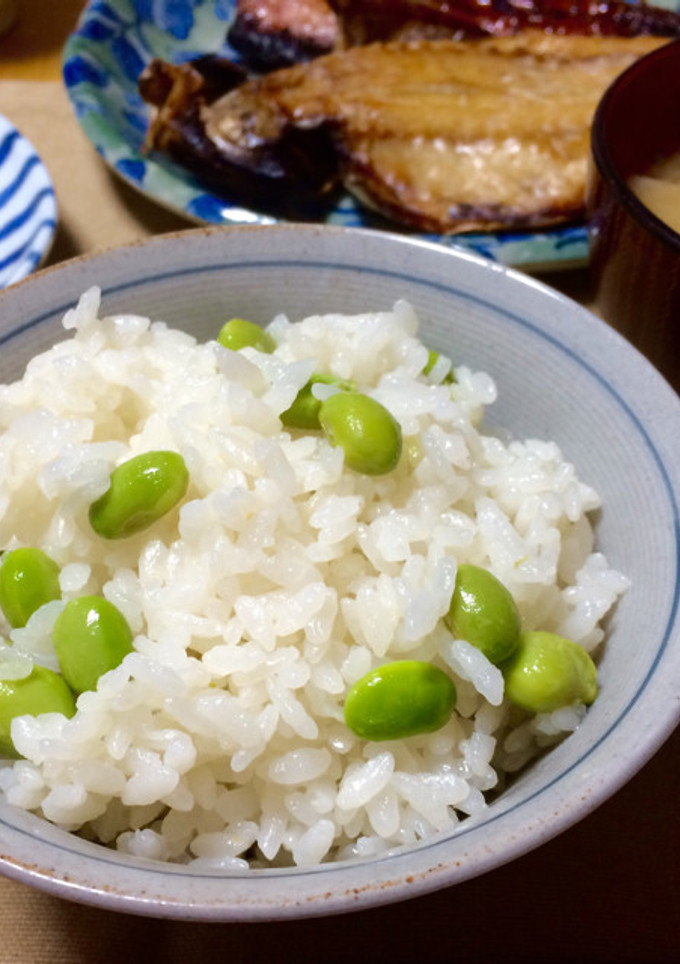 豆の食感と旨味がいい☆枝豆ごはん-レシピのメイン写真
