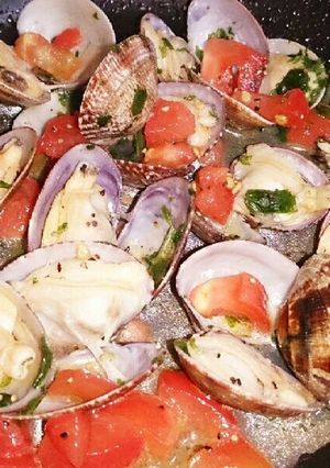 あさりの酒蒸し塩ﾄﾏﾄ♡ｲﾀﾘｱﾝ風～-レシピのメイン写真