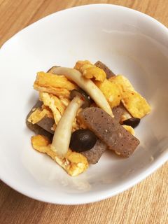 シメジと蒟蒻と油あげのピリ辛味噌炒め-レシピのメイン写真