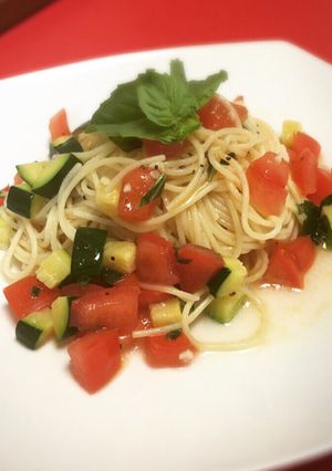トマトとズッキーニの冷製パスタ-レシピのメイン写真