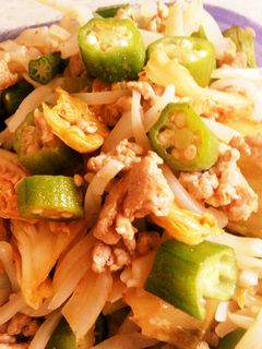 こんにゃくとひき肉のキムチ炒め-レシピのメイン写真