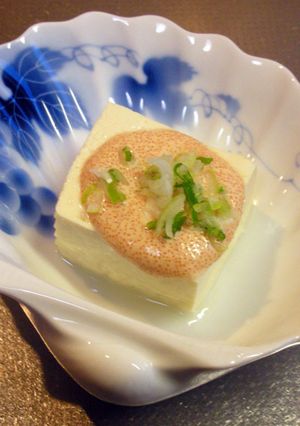 酒の肴に冷や奴のたらマヨソース添え♪-レシピのメイン写真