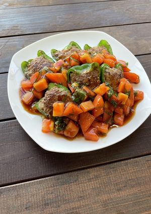 ピーマンの肉詰め お好みトマトソース-レシピのメイン写真