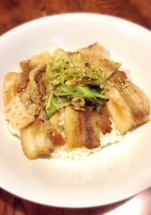 函館男爵黒豚のネギ塩カルビー丼-レシピのメイン写真