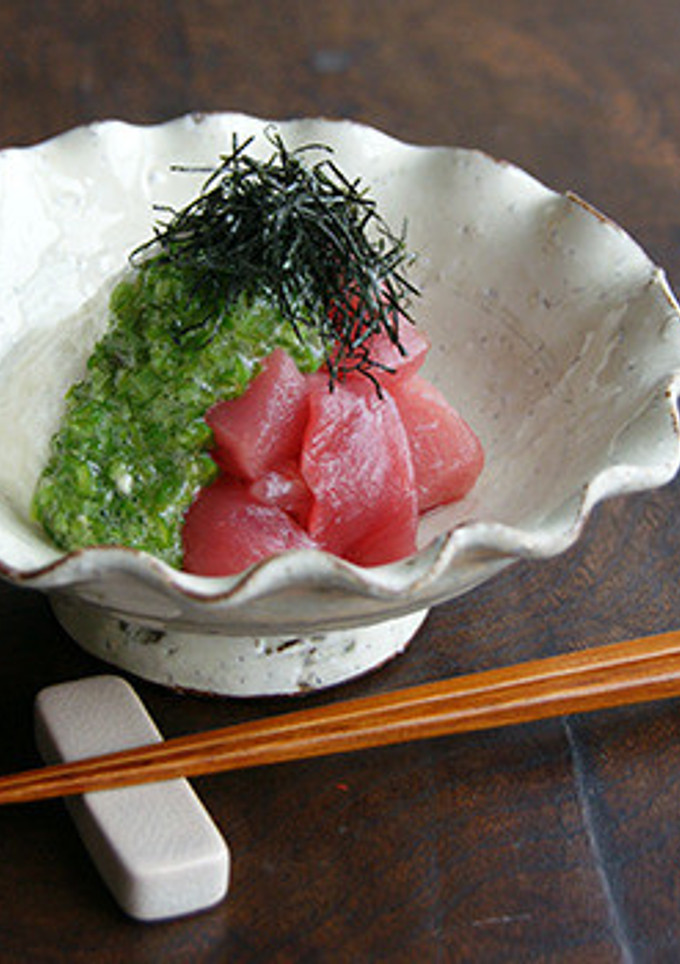 鮪(まぐろ)とオクラの和え物-レシピのメイン写真