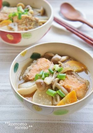 鮭・きのこ・根菜の◆和風ごま味噌スープ◆-レシピのメイン写真