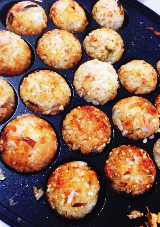 簡単☆たこ焼き器で作るミニ焼きおにぎり-レシピのメイン写真