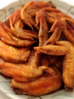 大皿で豪華に!手羽先の甘辛煮-レシピのメイン写真