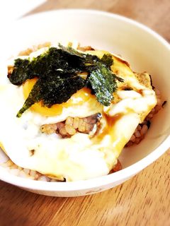 簡単うまい!!めだ丼(目玉焼き丼)-レシピのメイン写真