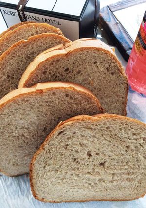 HBで作るいちごジャム入りふんわり食パン-レシピのメイン写真