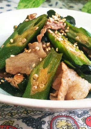 オクラとワカメがメイン☆豚肉の味ぽん炒め-レシピのメイン写真