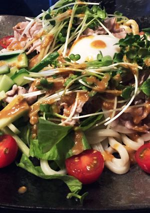 絶品 味噌ダレ豚しゃぶ温玉サラダうどん-レシピのメイン写真