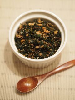 焼き鮭リメイク♪鮭と青菜のふりかけ-レシピのメイン写真