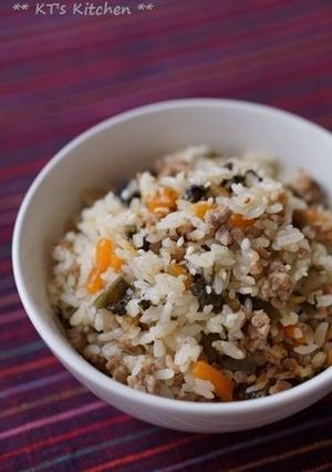 炒めて炊くだけ～高菜と挽肉の炊き込みご飯-レシピのメイン写真