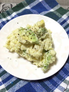 わさび風味のアボカドのポテトサラダ☻-レシピのメイン写真