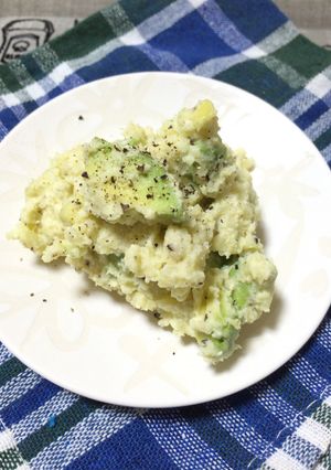 わさび風味のアボカドのポテトサラダ☻-レシピのメイン写真
