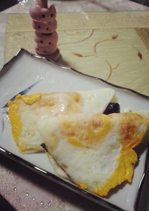 味のり入り☆ごま油香る2つ折り目玉焼き-レシピのメイン写真