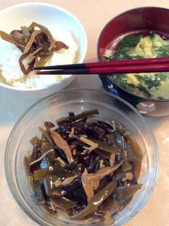 ご飯に合う!簡単!キノコと茎わかめの佃煮-レシピのメイン写真