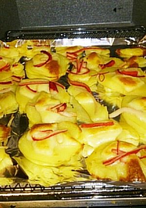 じゃがいものカニカマ＆チーズ焼き-レシピのメイン写真