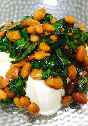 混ぜるだけ！ニラ納豆の冷奴-レシピのメイン写真
