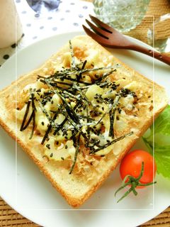 梅セロリの和トースト-レシピのメイン写真