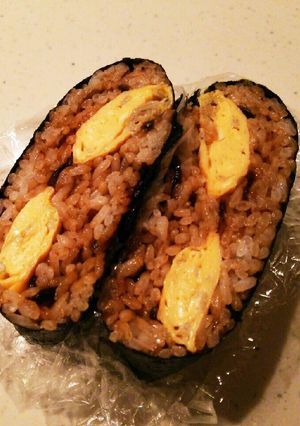 じゃこの玉子焼きと昆布のおにぎらず-レシピのメイン写真