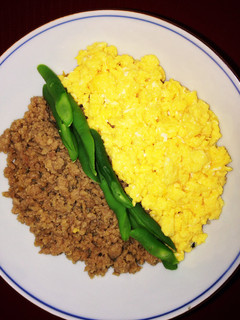 三色そぼろ丼!ご飯に工夫でバランスよく-レシピのメイン写真