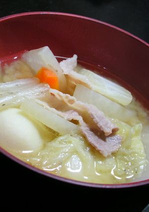 具たっぷりな豚汁(￣(∞)￣)-レシピのメイン写真