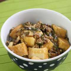 รูปของ １歳児が喜ぶ！厚揚げマーボー丼