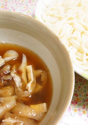 舞茸と油揚げで美味しい！冷たい麺のつけ汁-レシピのメイン写真