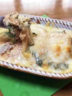 サバ味噌煮缶と青シソのチーズ焼き-レシピのメイン写真