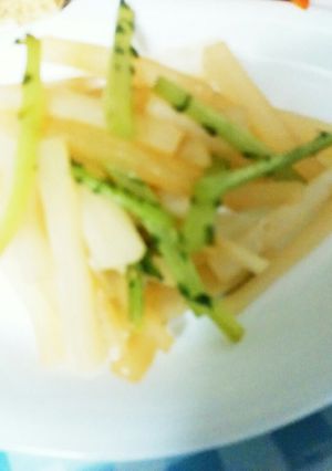 超簡単！大根のコンソメ煮♪お弁当にも-レシピのメイン写真