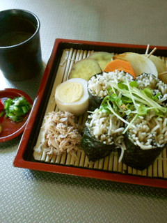 そば海苔巻きのカレーツナつけめん-レシピのメイン写真