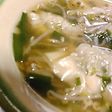 熱々水餃子スープ
