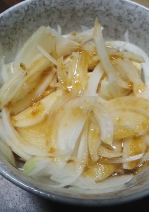 生たまねぎ＊わさび醤油ドレッシング掛け-レシピのメイン写真