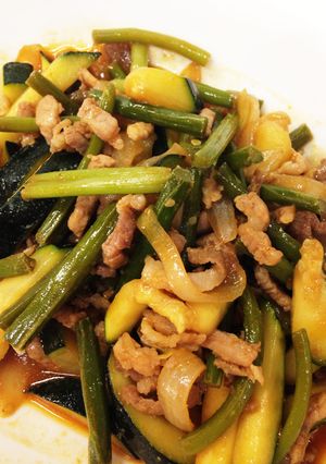 ズッキーニと豚肉の炒め物-レシピのメイン写真